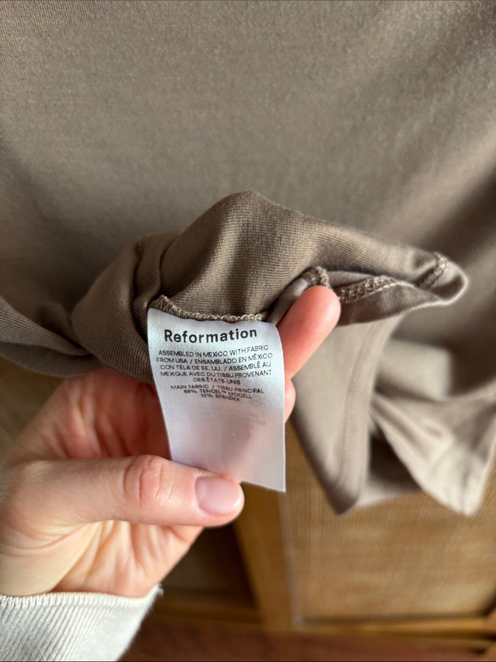 REFORMATION Cello Knit Top Gray Brown Womens Size Small Cute Off The Shoulder - Picture 6 of 6
